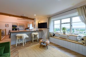 Sitting Room- click for photo gallery